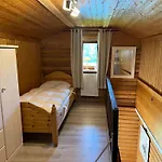 Haus 23 Seeblick * אראך
