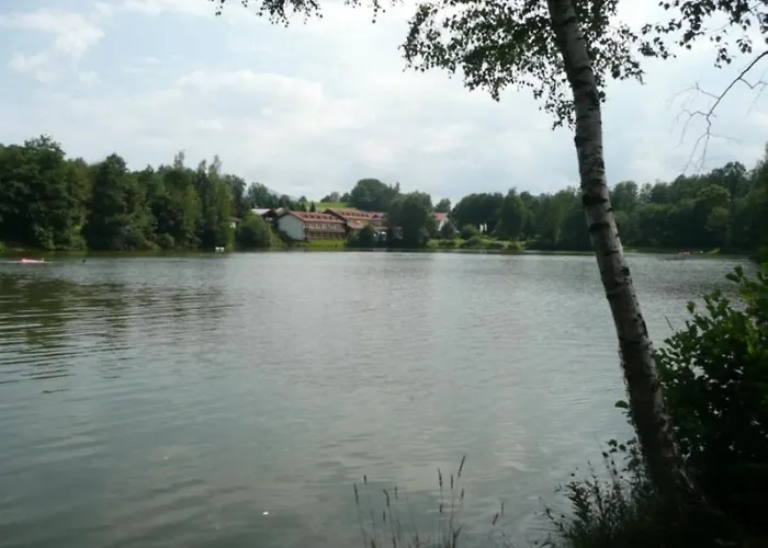 Semesterbostad Haus 23 Seeblick Arrach